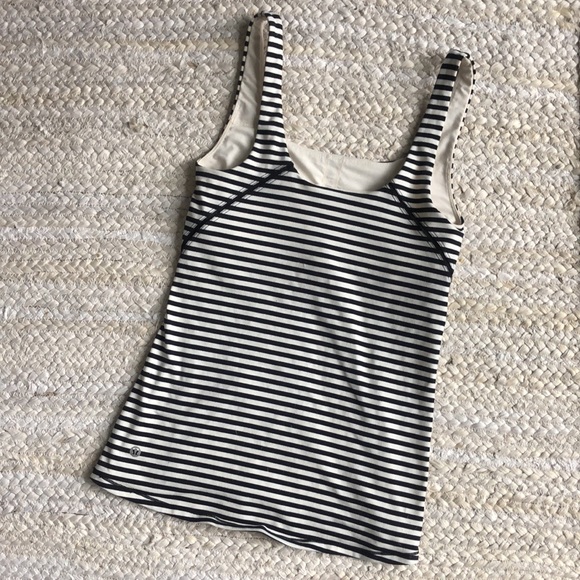 Stripped lululemon tank with built in support - Picture 2 of 3